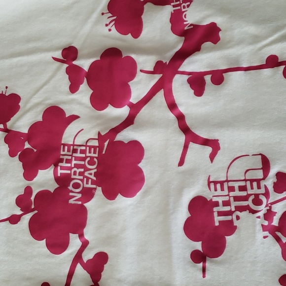 The North Face Women's Tee - Picture 2 of 4